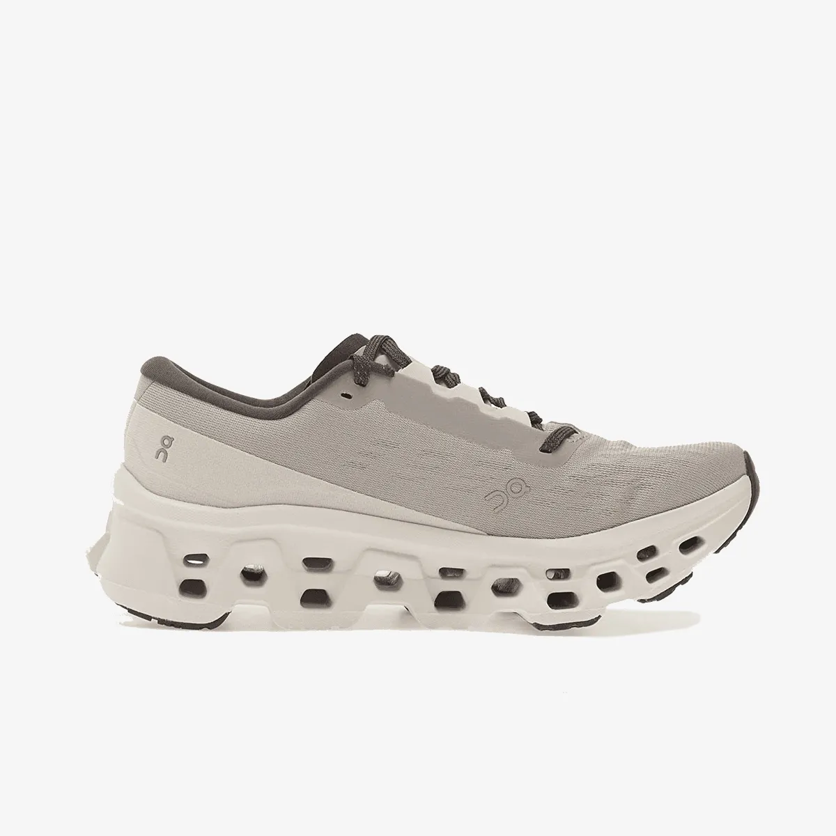 On Patike Cloudmonster 3 