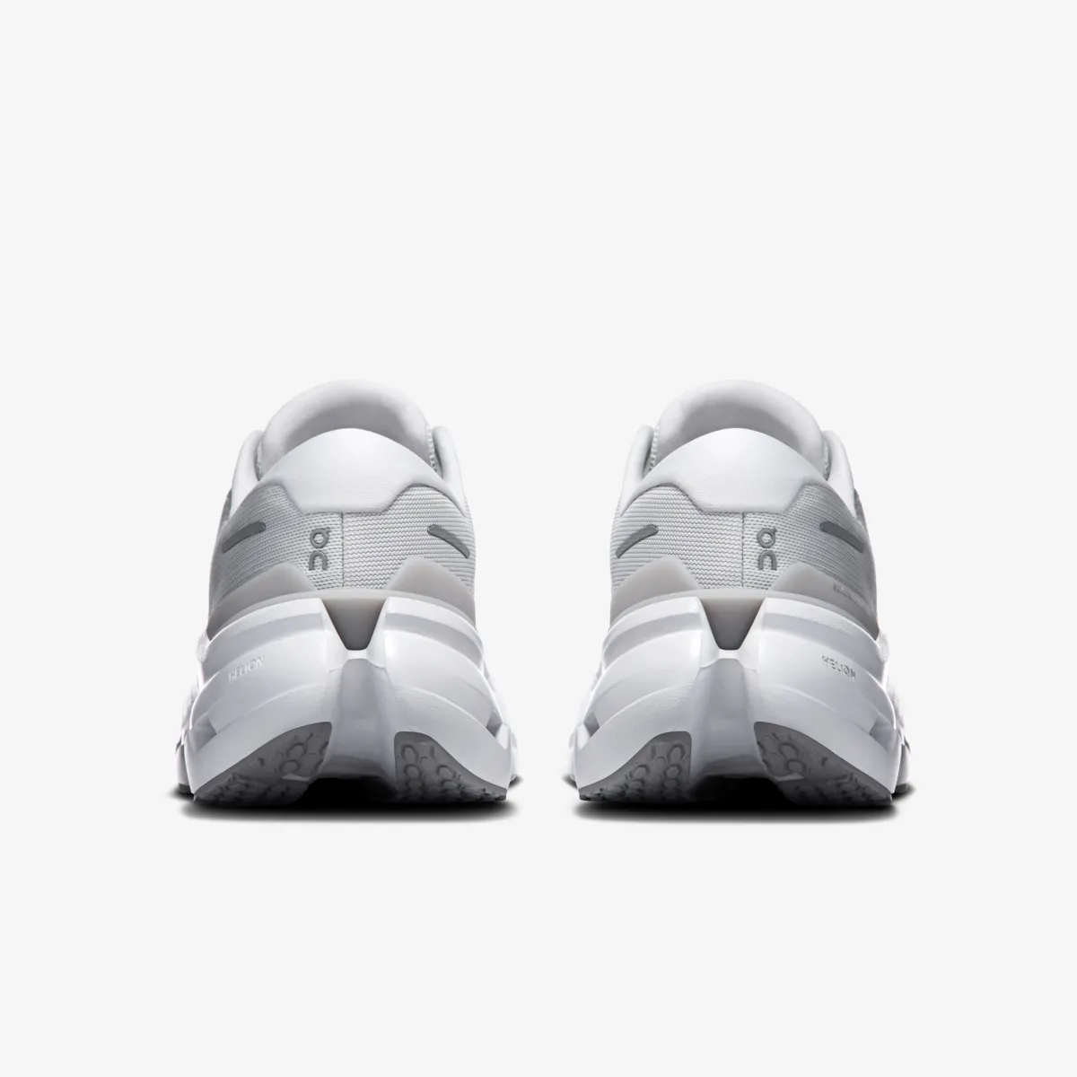 On Patike Cloudrunner 3