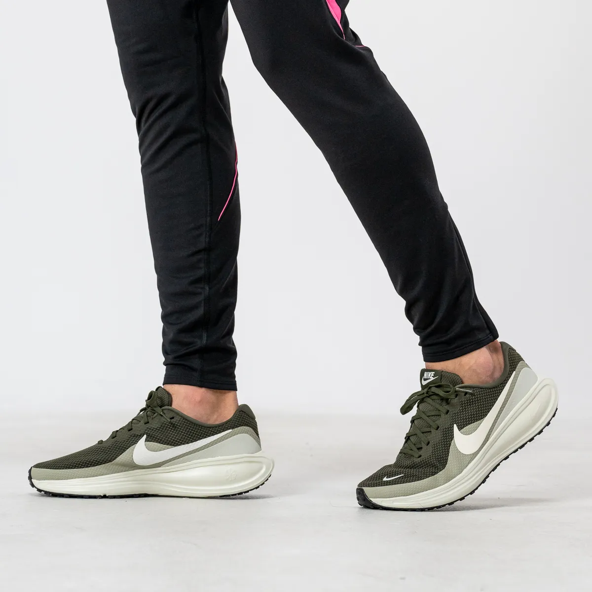 Nike Patike NIKE REVOLUTION 8 