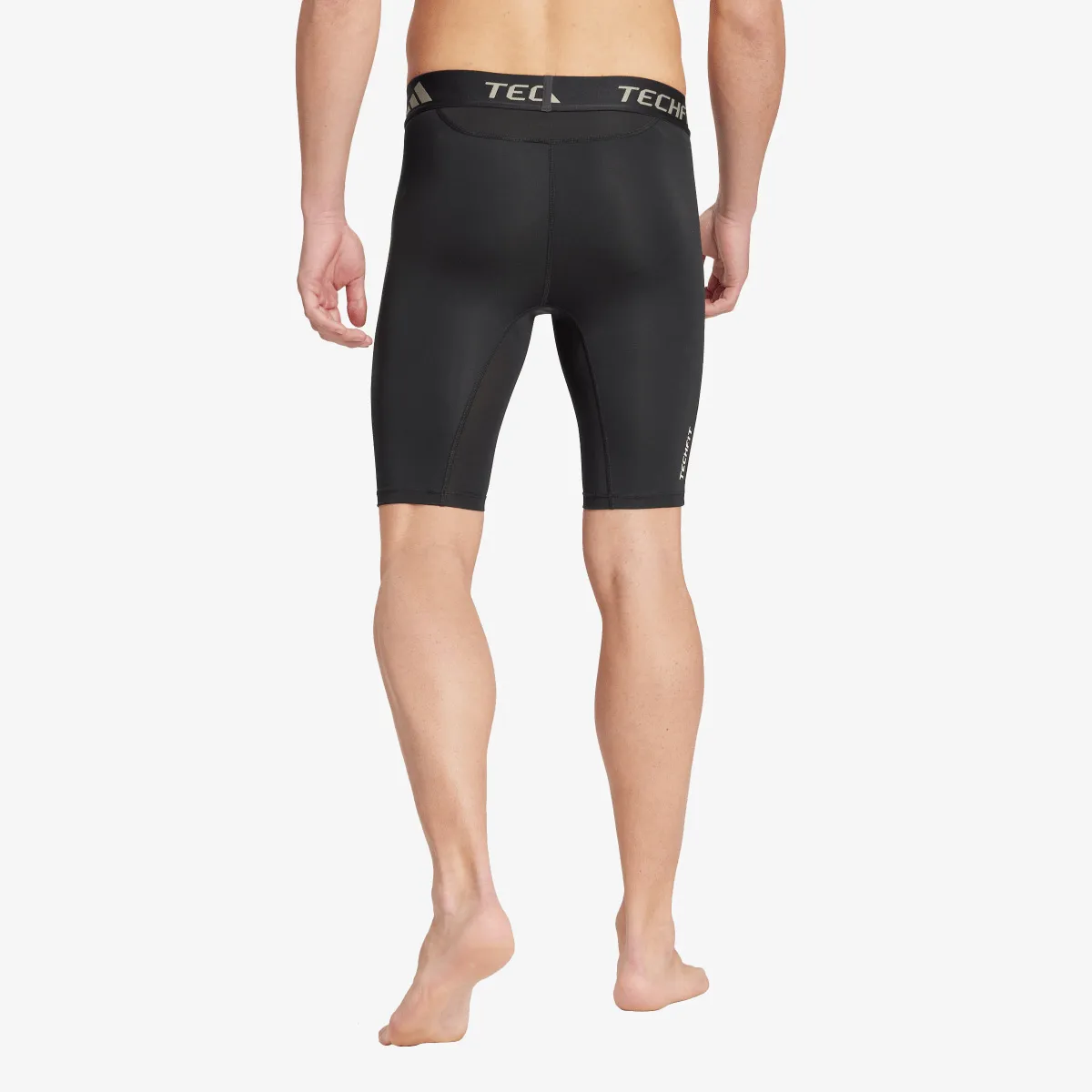 adidas Helanke TF BASE SHORT T 
