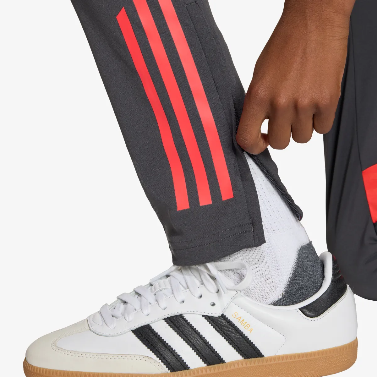 adidas Donji dio trenerke LFC TR PNT Y