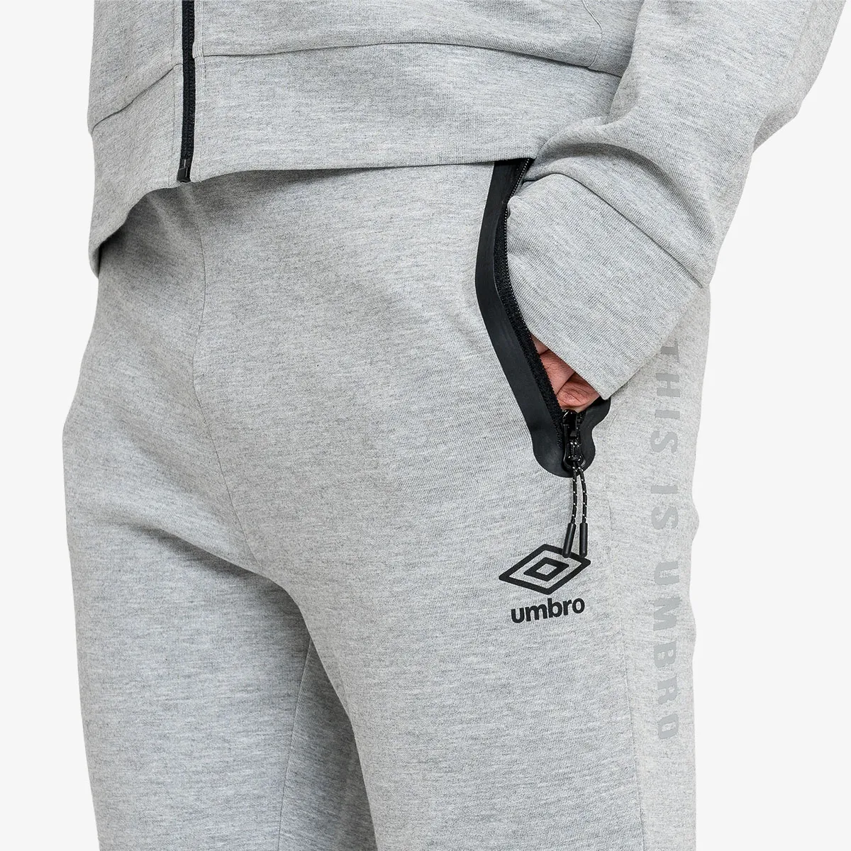 Umbro Donji dio trenerke LOGO CUFFED PANTS 